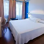 拉塞特酒店 3* 德尼亚